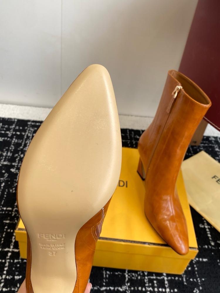 بوت فندي ارتفاع 6cm
