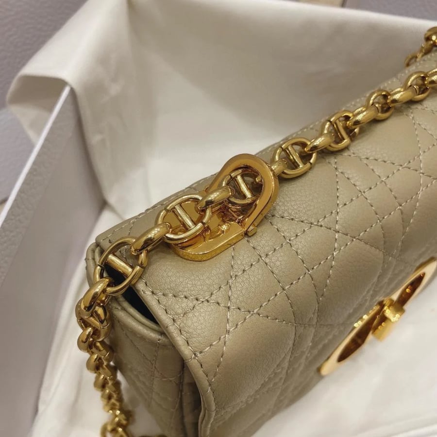 ديور Miss Caro مقاس 19cm