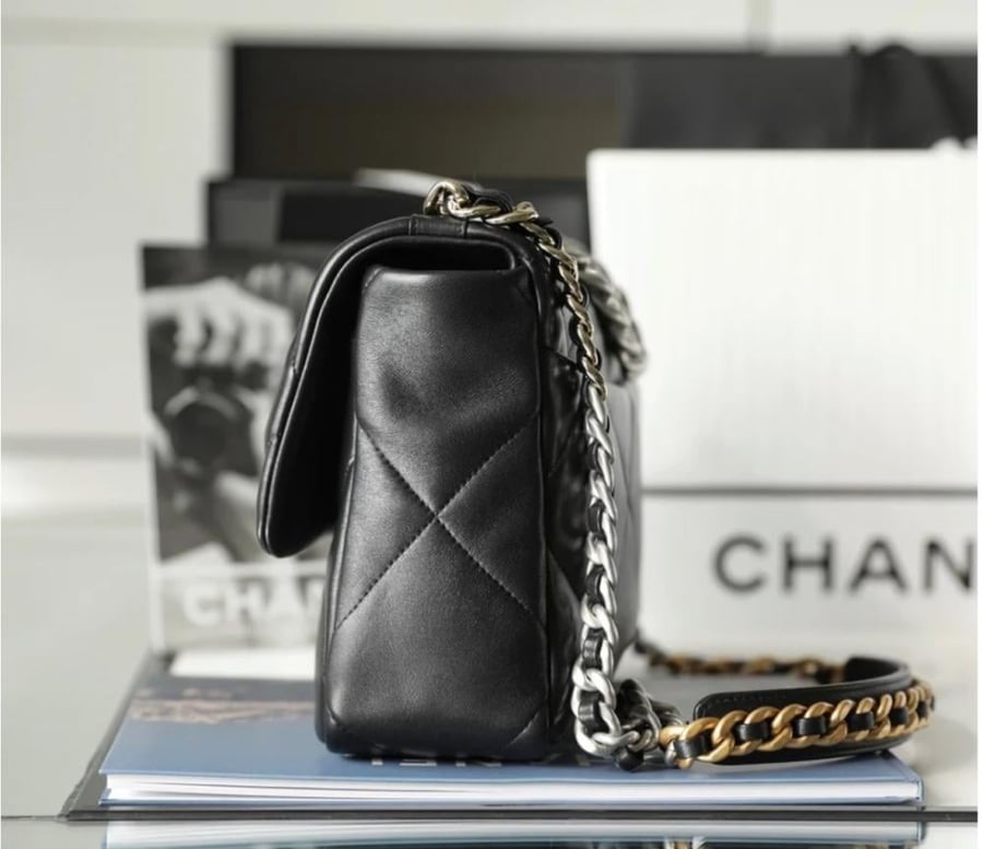 Chanel Nightine size 26cm
