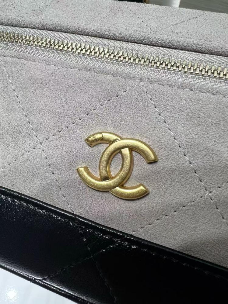 شانيل 25c مقاس 19.5cm