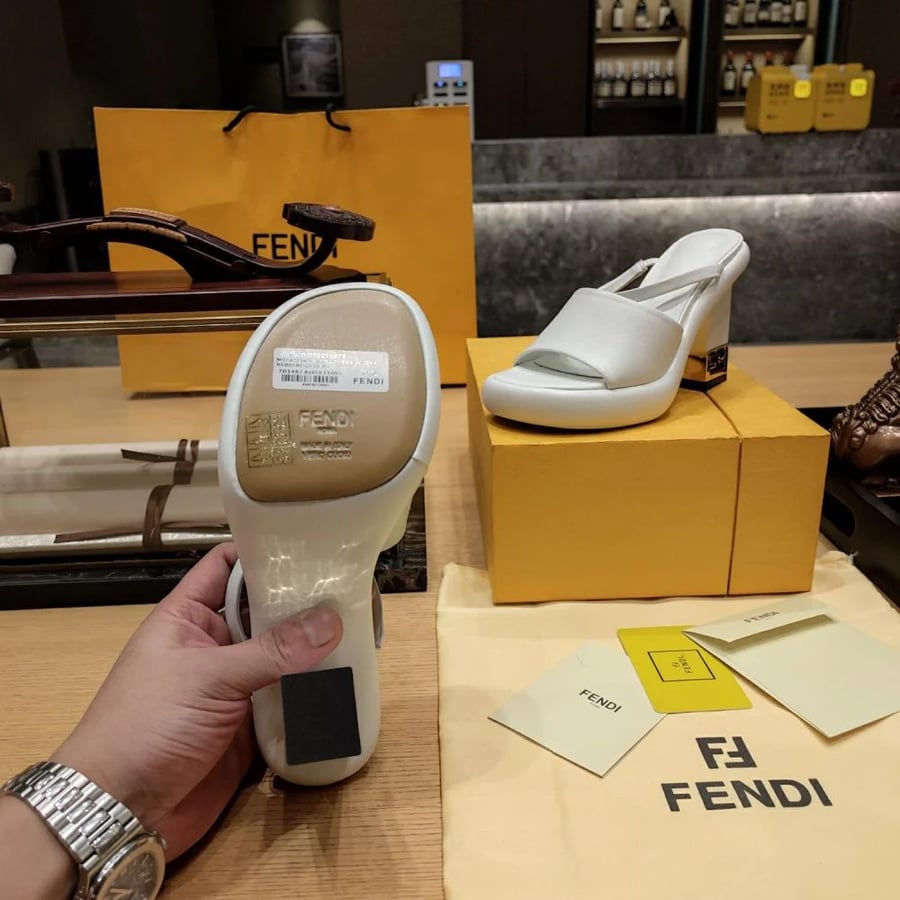 Fendi heel