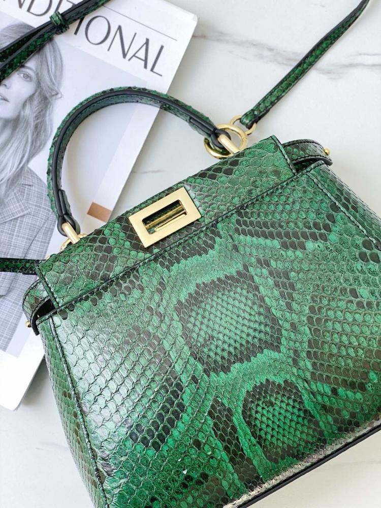 Fendi Peekaboo Petit size 20cm