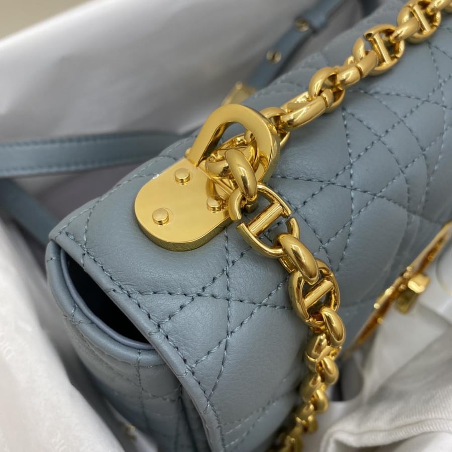 ديور Miss Caro مقاس 19cm
