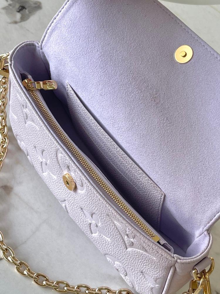 لوي فيتون Wallet On Chain مقاس 23.5cm