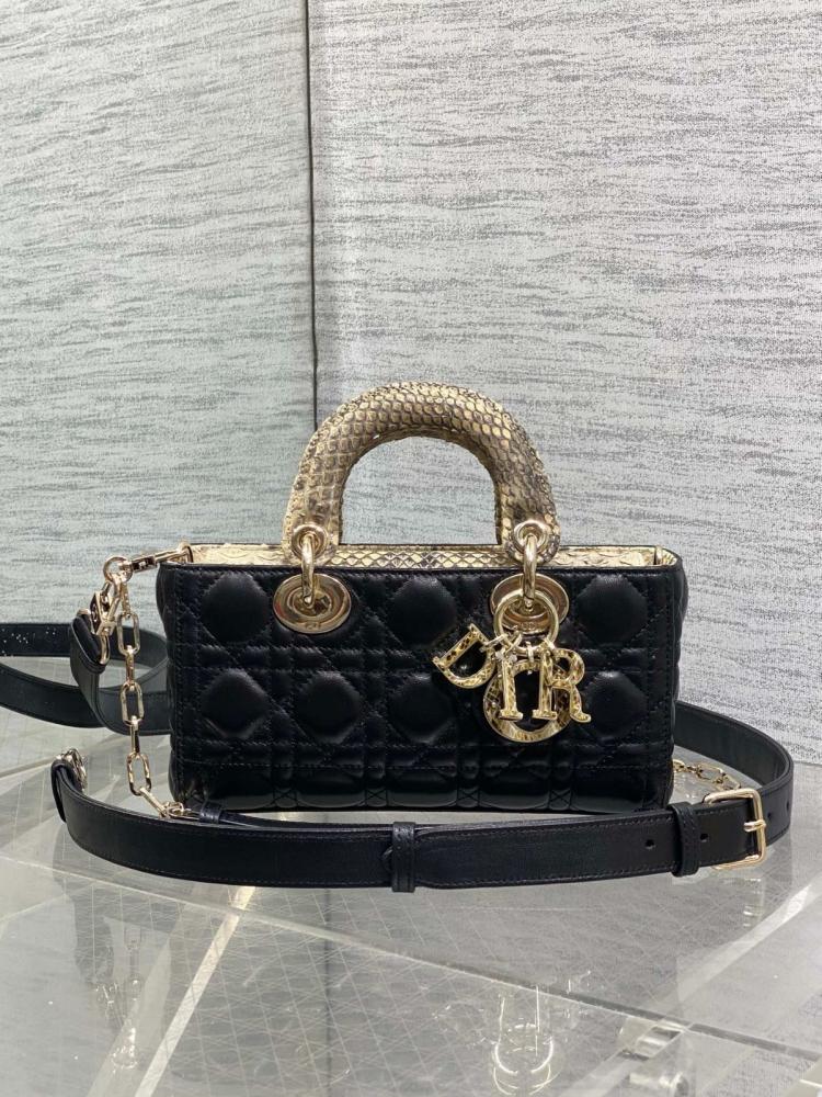 ليدي ديور مقاس 22cm