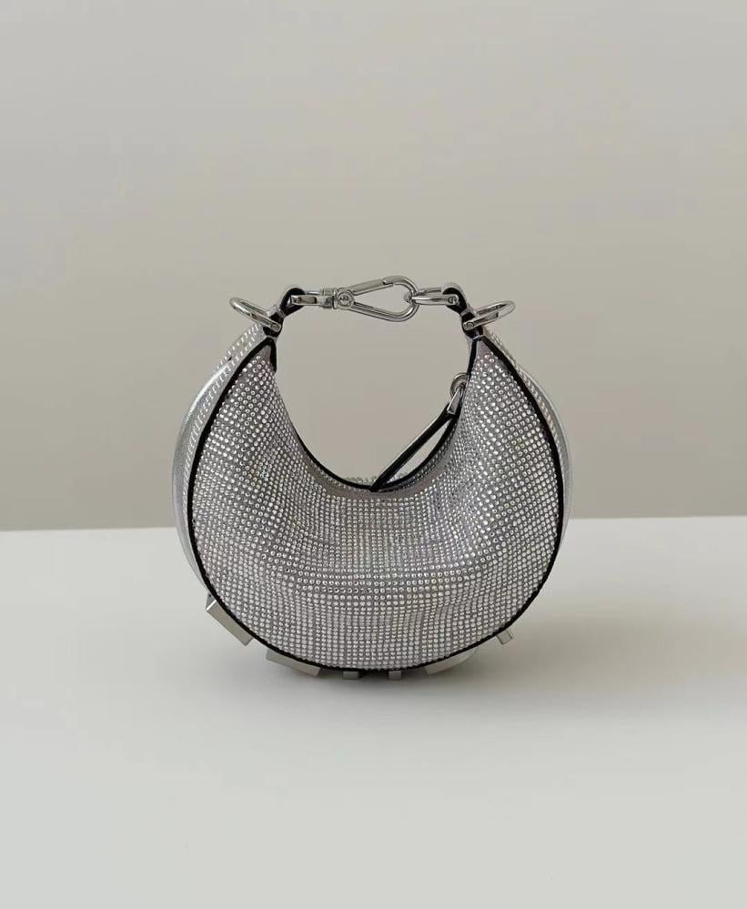 Fendi size 16.5cm