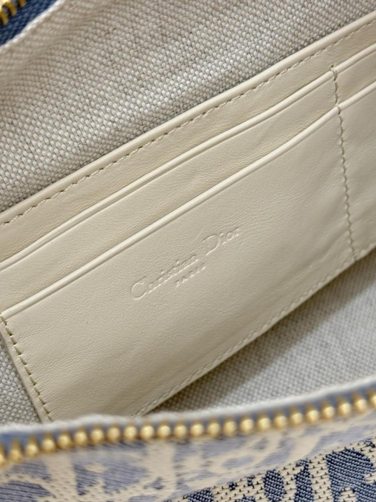 ديور STAR HOBO مقاس 22cm