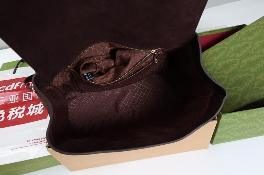 قوتشي مقاس 32cm