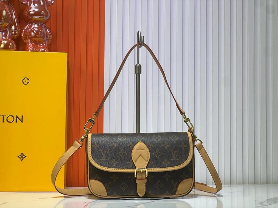 لويس فيتون مقاس24cm