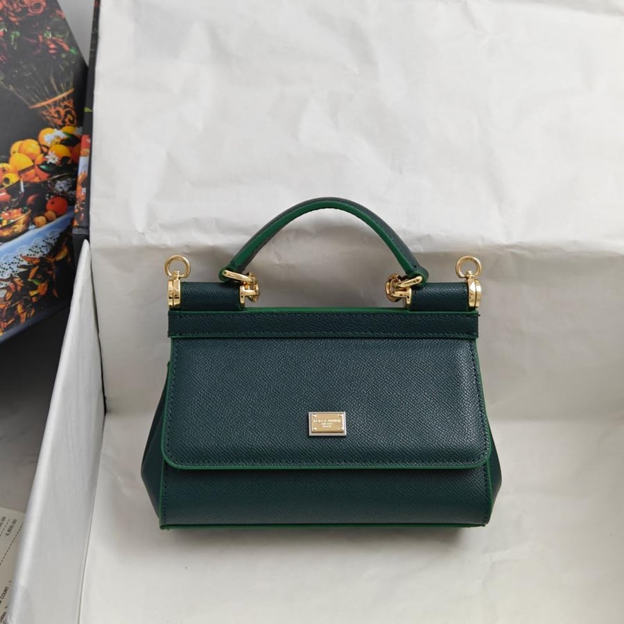 Dolce & Gabbana size 18