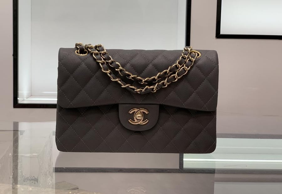 Chanel Classic size 20cm
