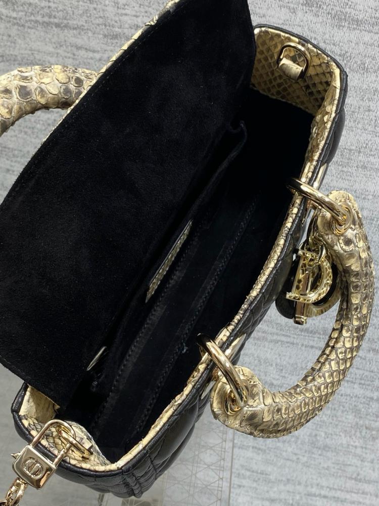 ليدي ديور مقاس 22cm