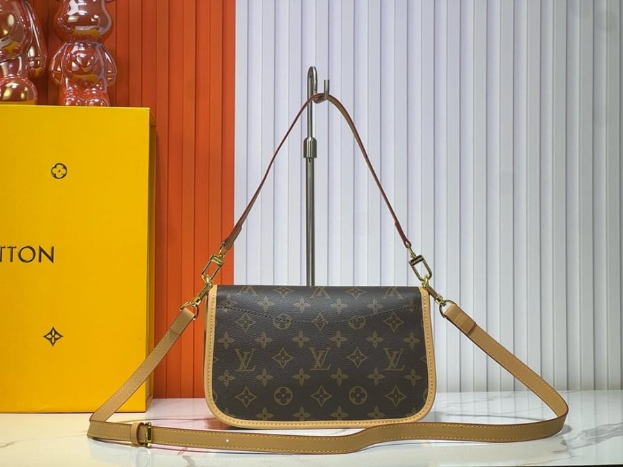 لويس فيتون مقاس24cm