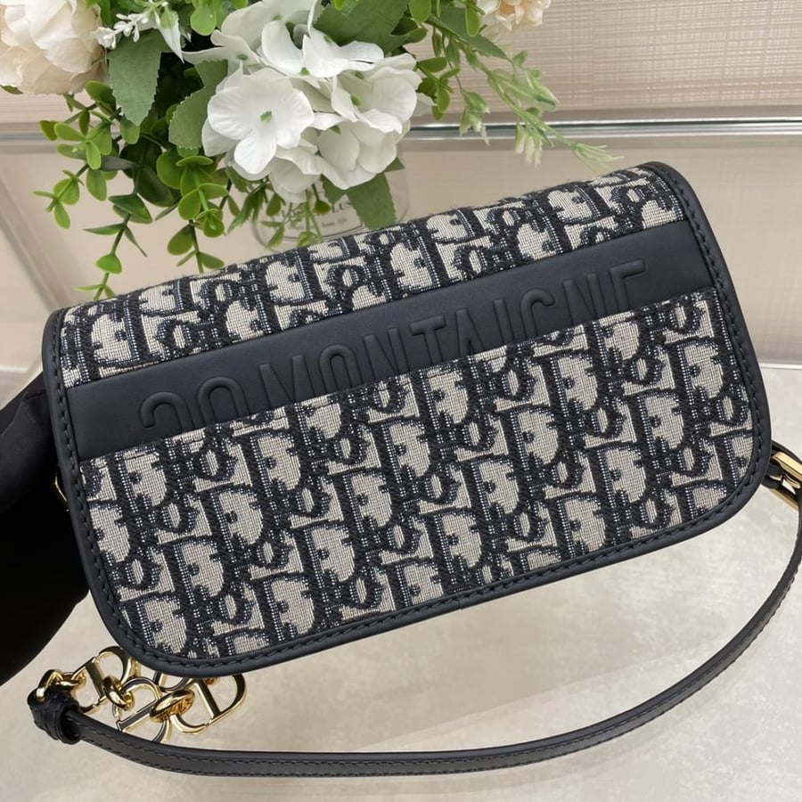 ديور ‏DIOR BOBBY East-West مقاس 22cm