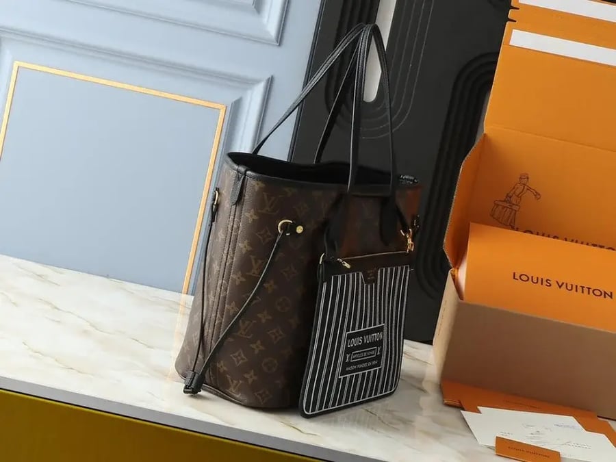 لويس فيتون مقاس28cm