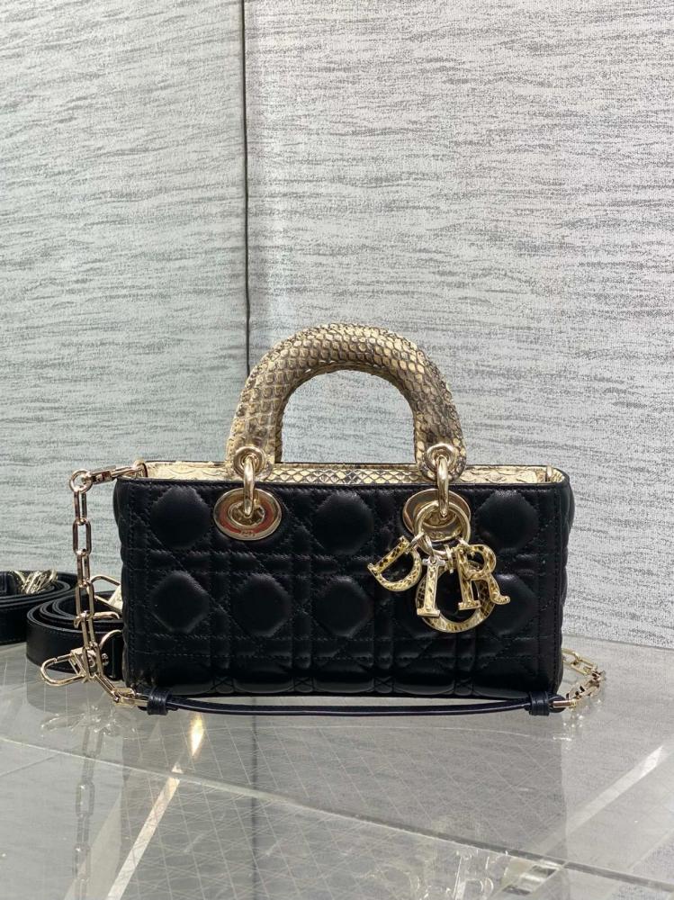 ليدي ديور مقاس 22cm
