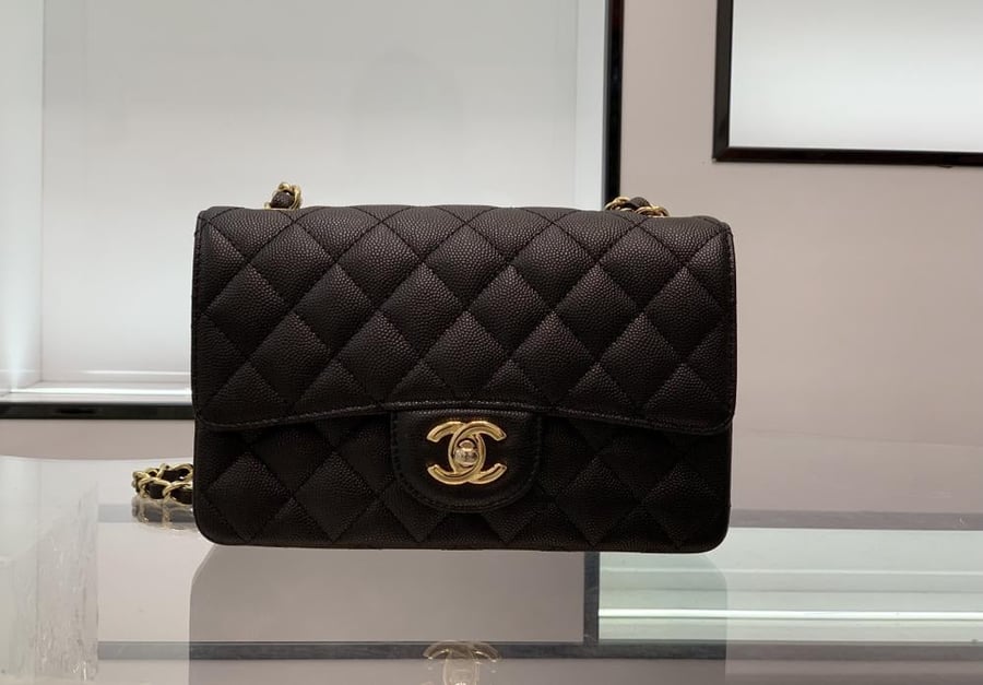 Chanel Classic size 20cm