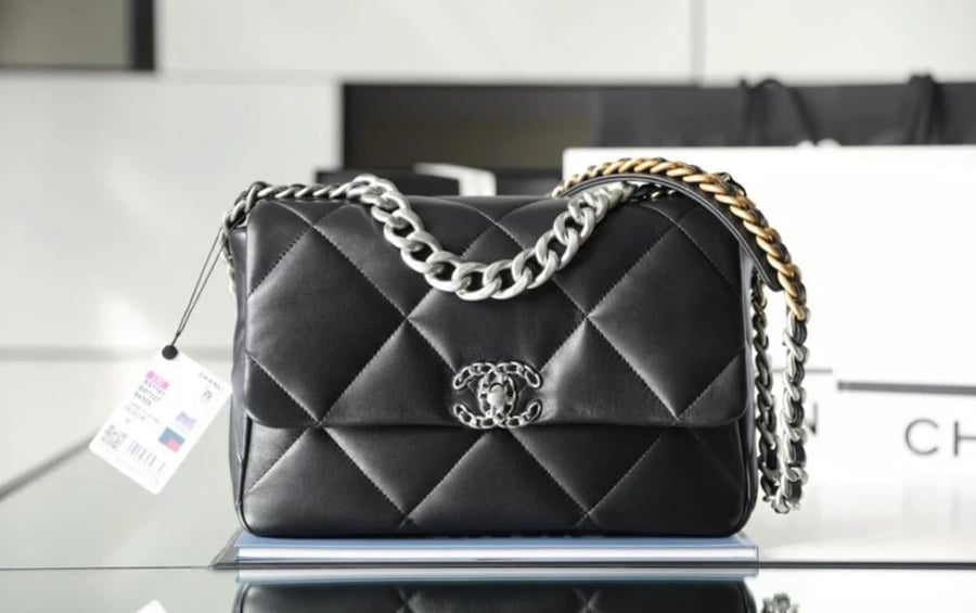 Chanel Nightine size 26cm