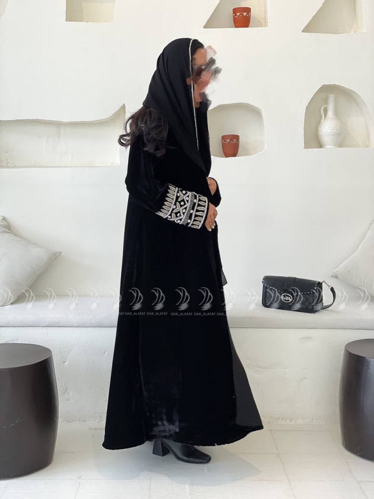 عباية الشيخه