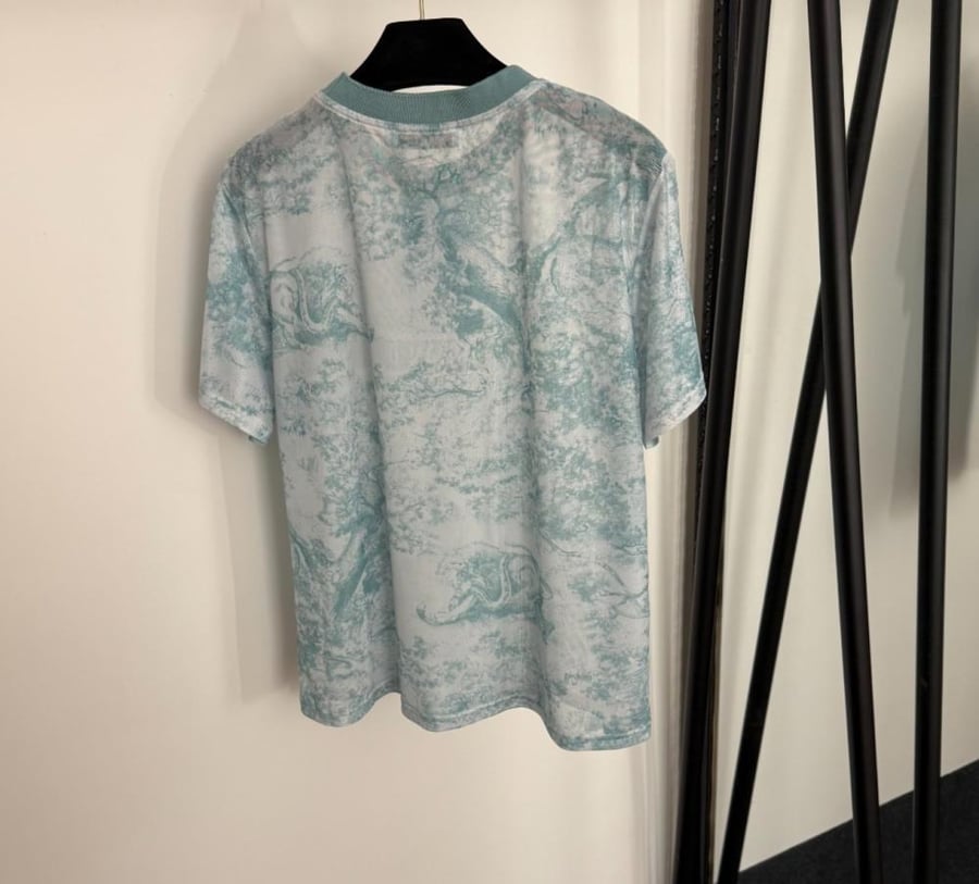 T shirt 2025