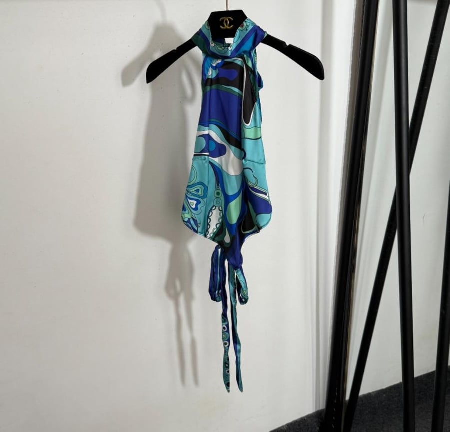 Top pucci