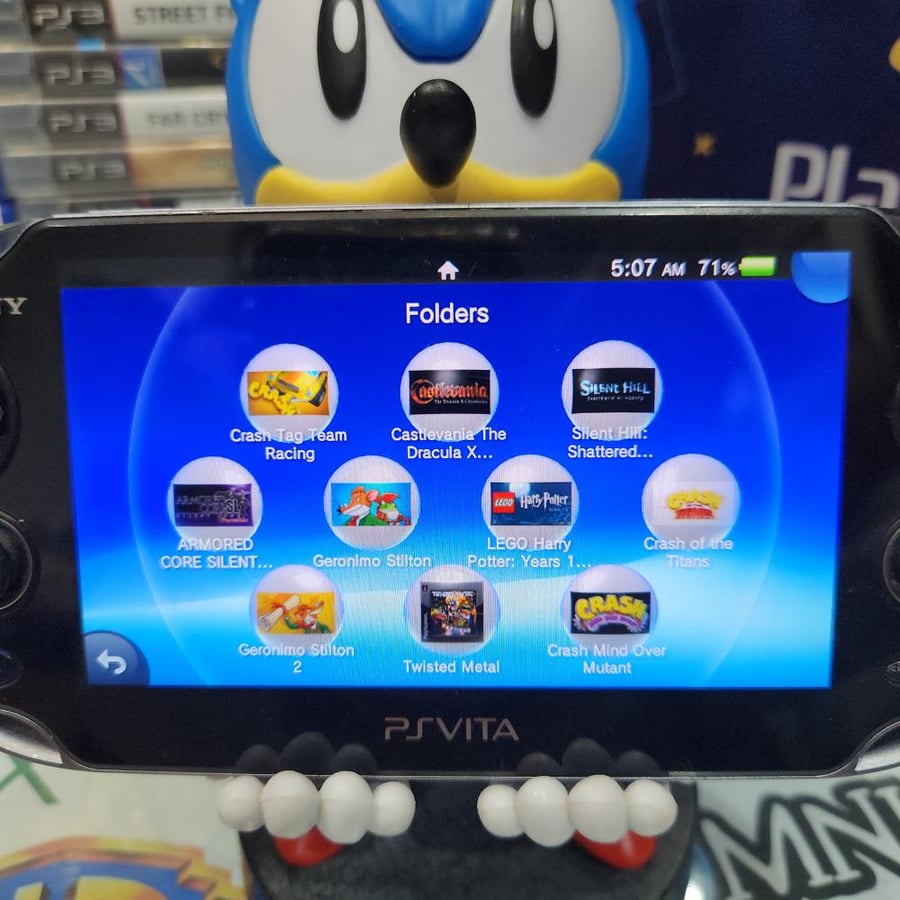 PS VITA جهاز بي اس فيتا مبرمج موديل 1000 (فات)