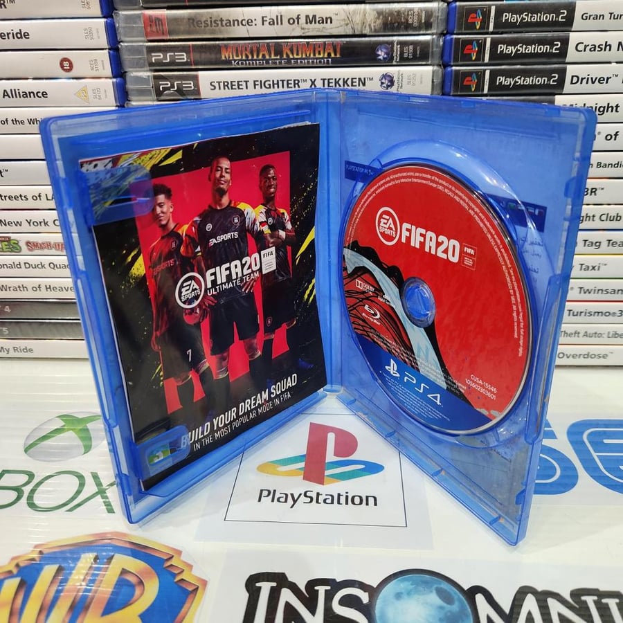 PS4 fifa 20 يوجد اثر ماء بالغلاف الخارجي