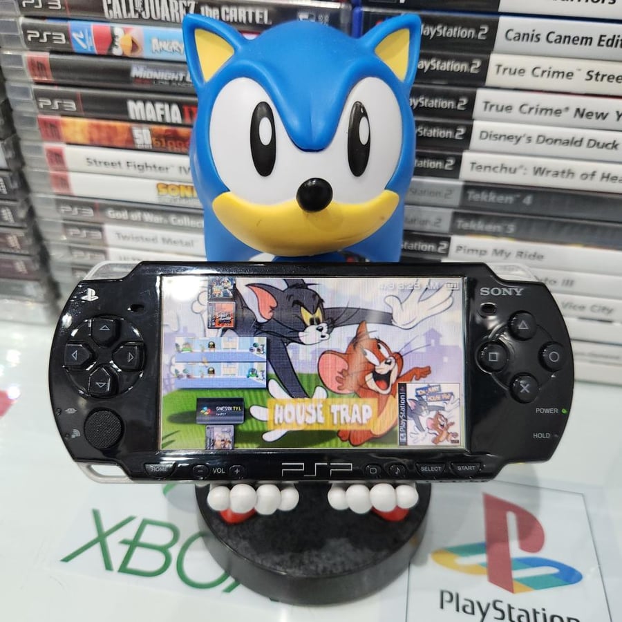 PSP جهاز بي اس بي مبرمج بداخله ١٤٠٠ لعبة ( سليم موديل ٢٠٠٠ )