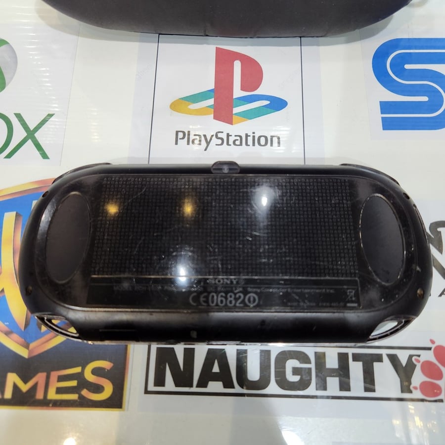 Ps vita جهاز بي اس فيتا مبرمج