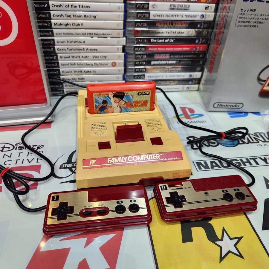 NES جهاز كمبيوتر العائلة الياباني