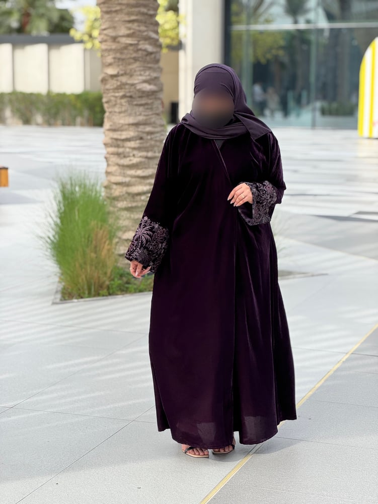 عباية تاليا