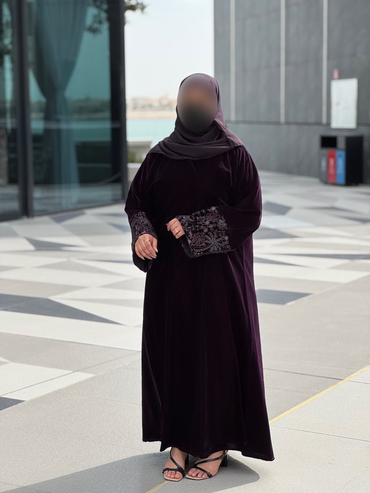 عباية تاليا