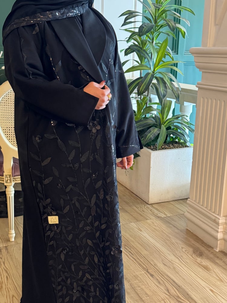 عباية لجين