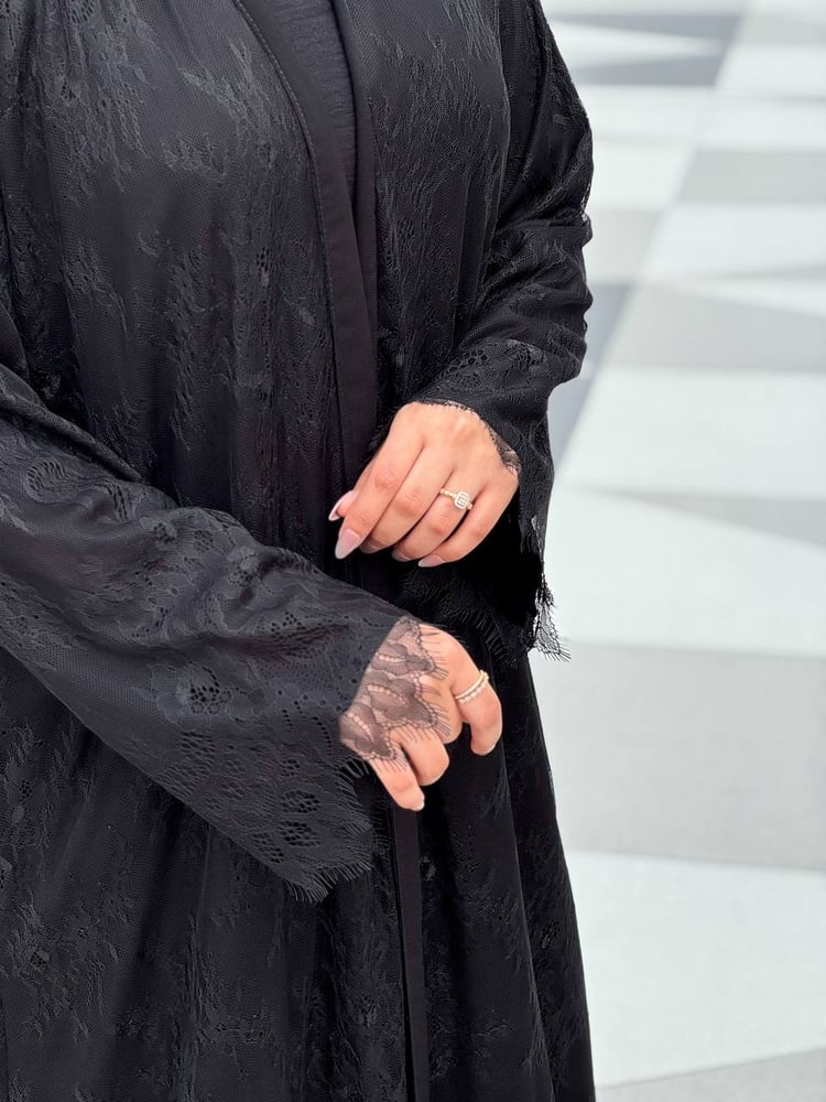 عباية منال