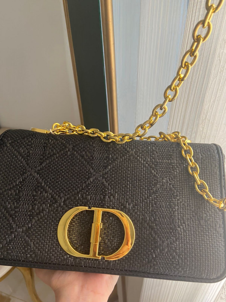 شنطة ديور