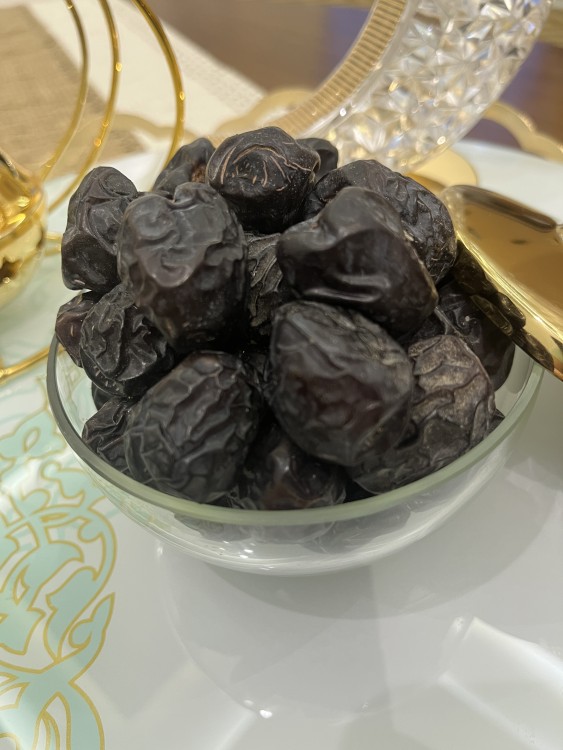 Ajwa date medium-sized grain price per kilogram