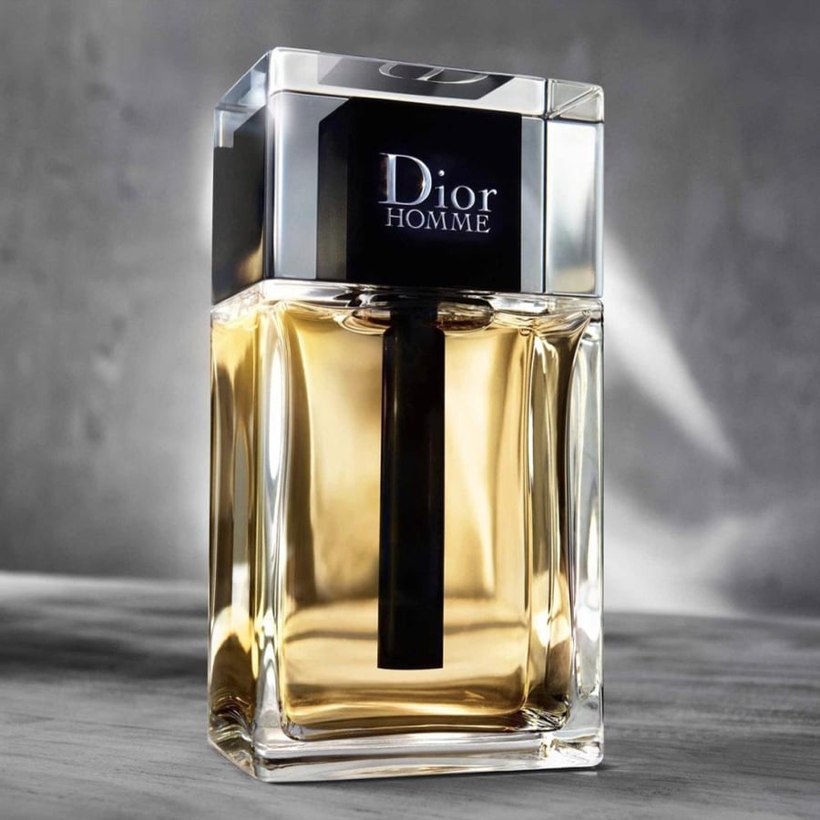بوكس ميني عطر رجالي ديور هوم او دو تولت الجديد 10 ML مع شور جل 20 ML