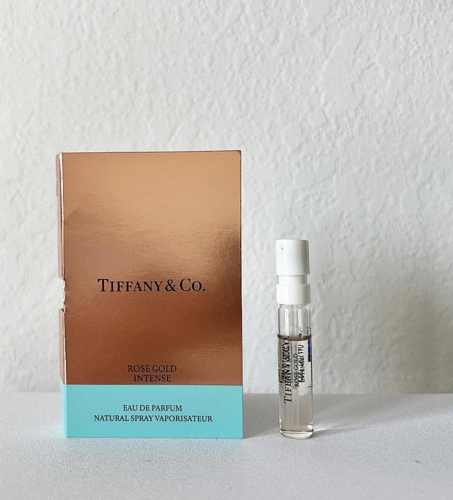 عينة عطر نسائي اند روز قولد انتنس  تيفاني العينة 1.2ML