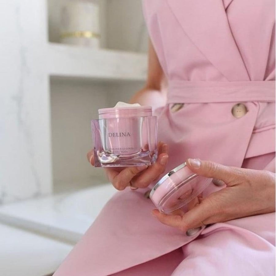 Delina De Marly large size 200g tester white box
