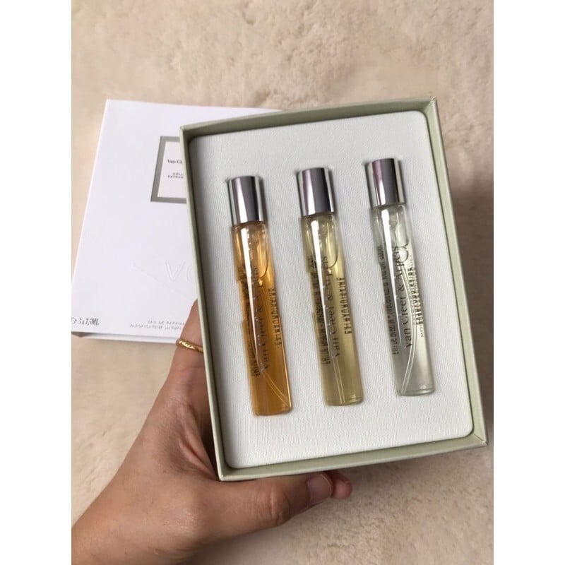 بوكس ميني مكون من 3 عطور من فان كلف مختلفه الواحد 7.5ML
