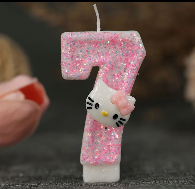 شمعة هيلو كيتي | Hello Kitty candle