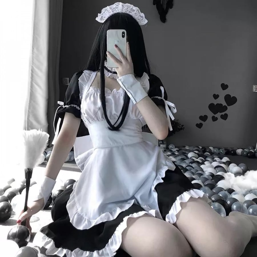 كوسبلاي النادلة | Maid Cosplay