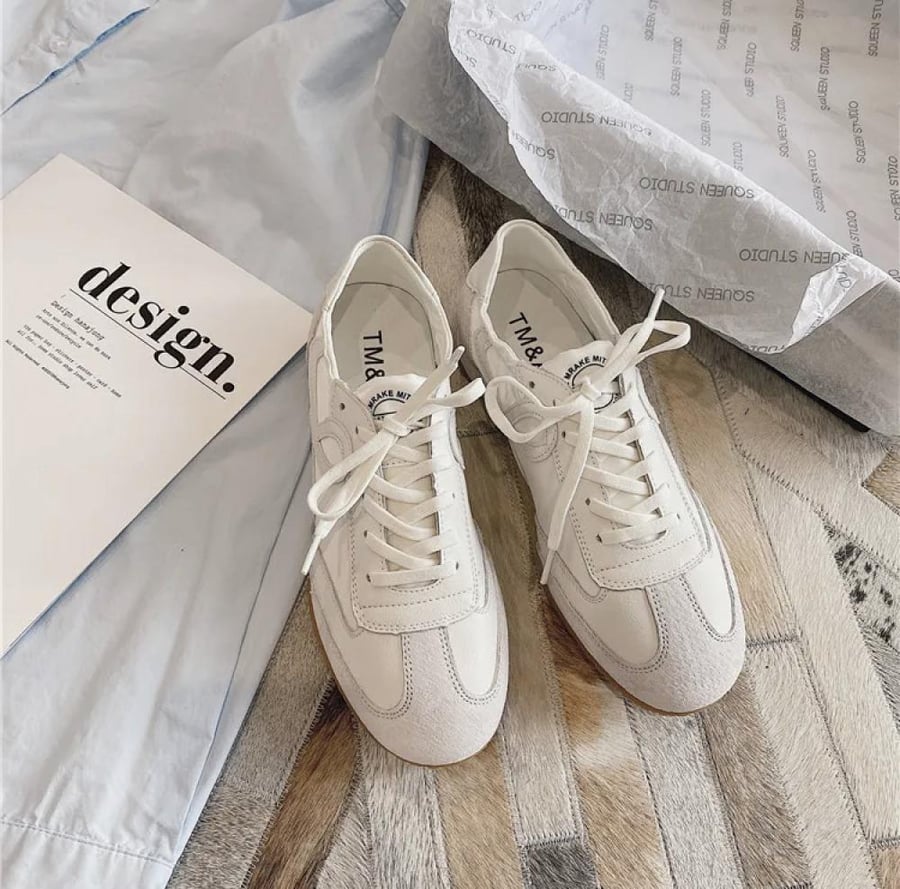حذاء أبيض |  White Y2K