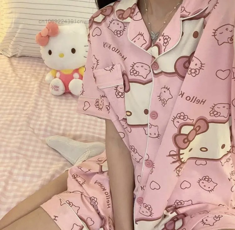 بجامة هيلو كيتي | Hello Kitty