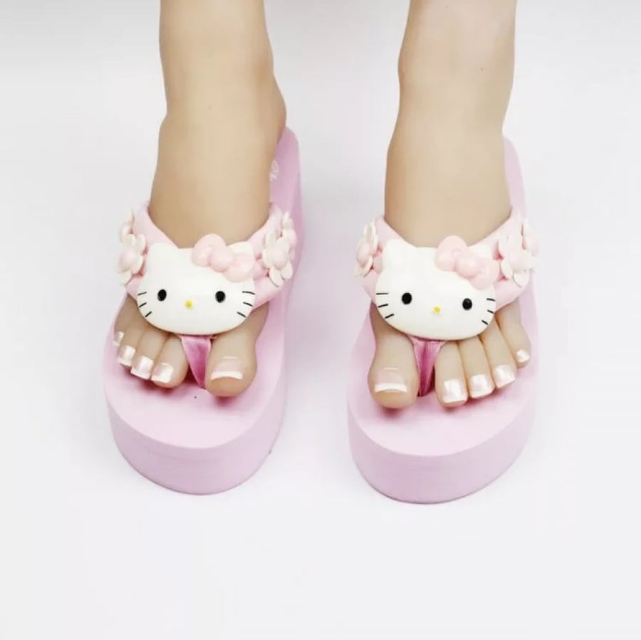 حذاء هيلو كيتي | Hello Kitty