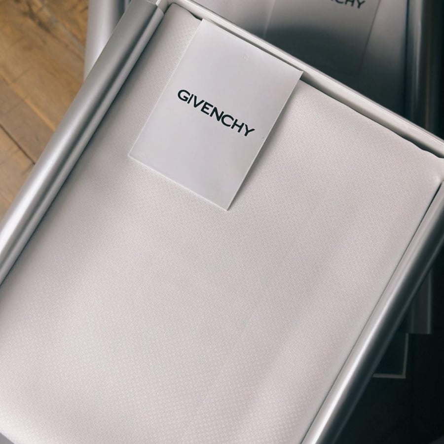 Givenchy Off-White pattern