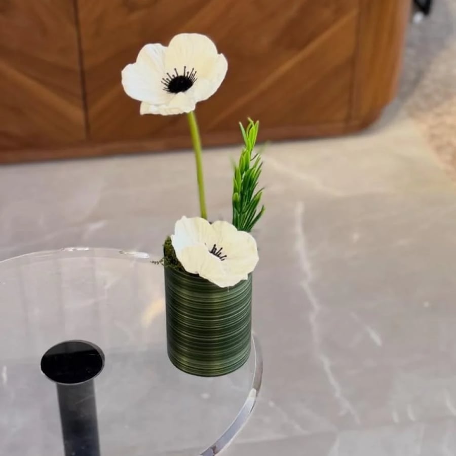 فازة ورد منسق