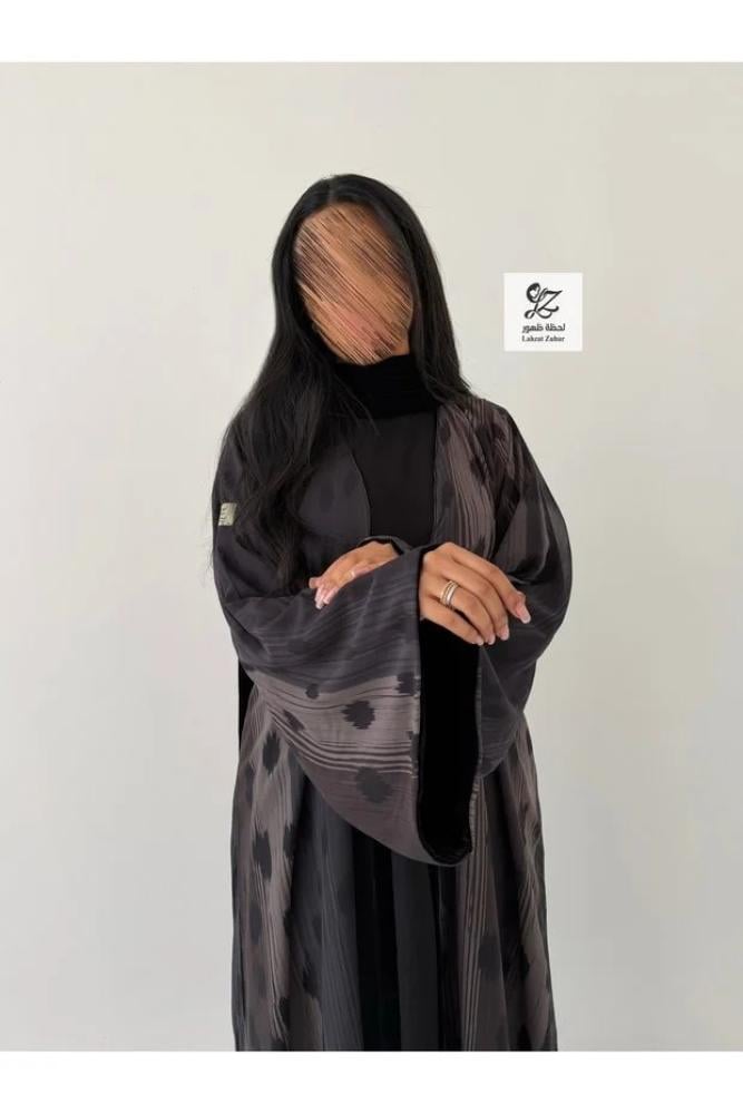 عبايه شتوية بشت مخمل مبطن
