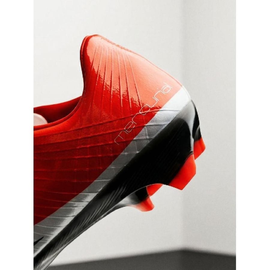 Mercurial Vapor Superfly CR7 RGN - Max Orange/Metallic Silver/Dark Abyss LIMITED EDITION