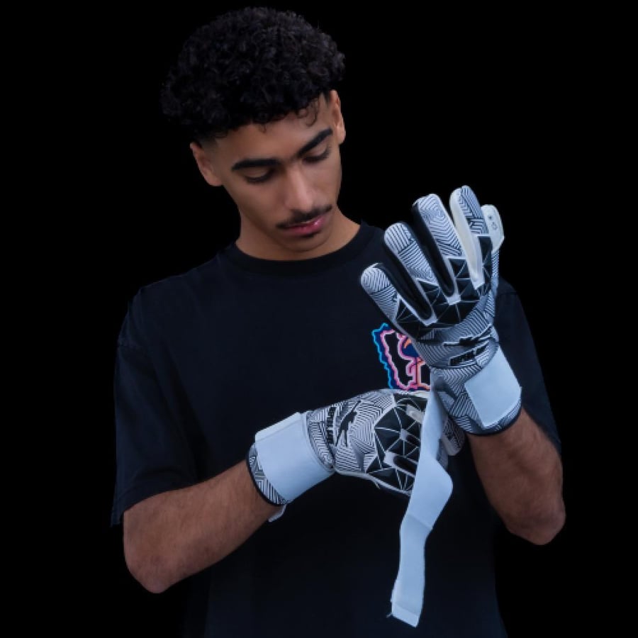 ZEBRA GLOVE